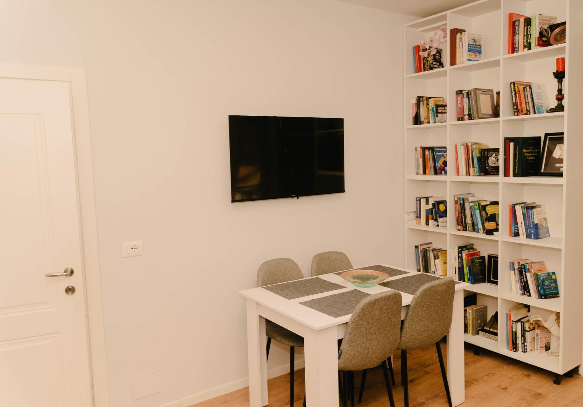 Studio Flat In Heart Of Tiranë Eksteriør bilde