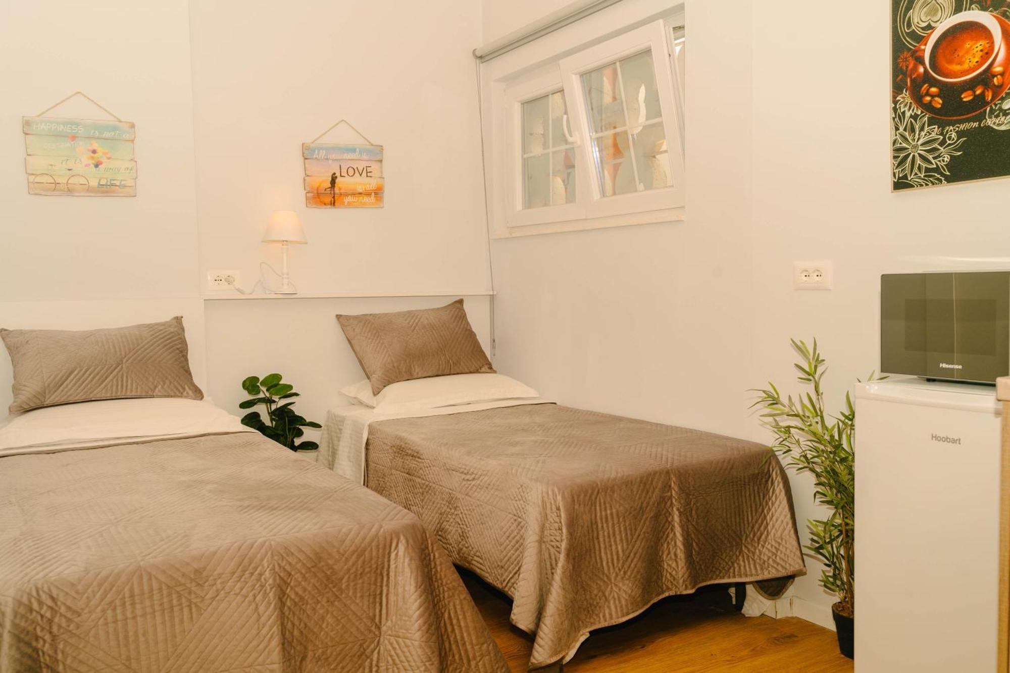 Studio Flat In Heart Of Tiranë Eksteriør bilde